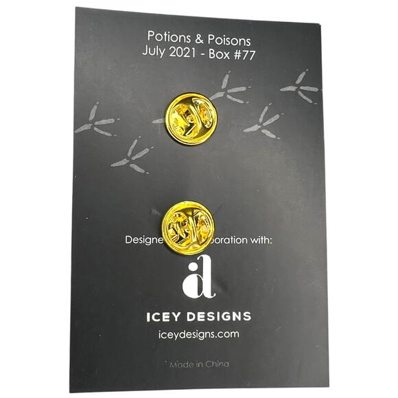 OwlCrate This Poison Heart Enamel Pin - July 2021 "Potions and Poisons" - Picture 4 of 6